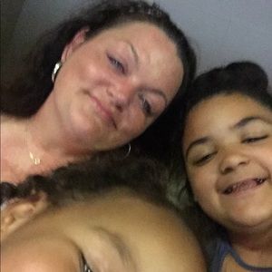 Meet your Posher, Elyssa